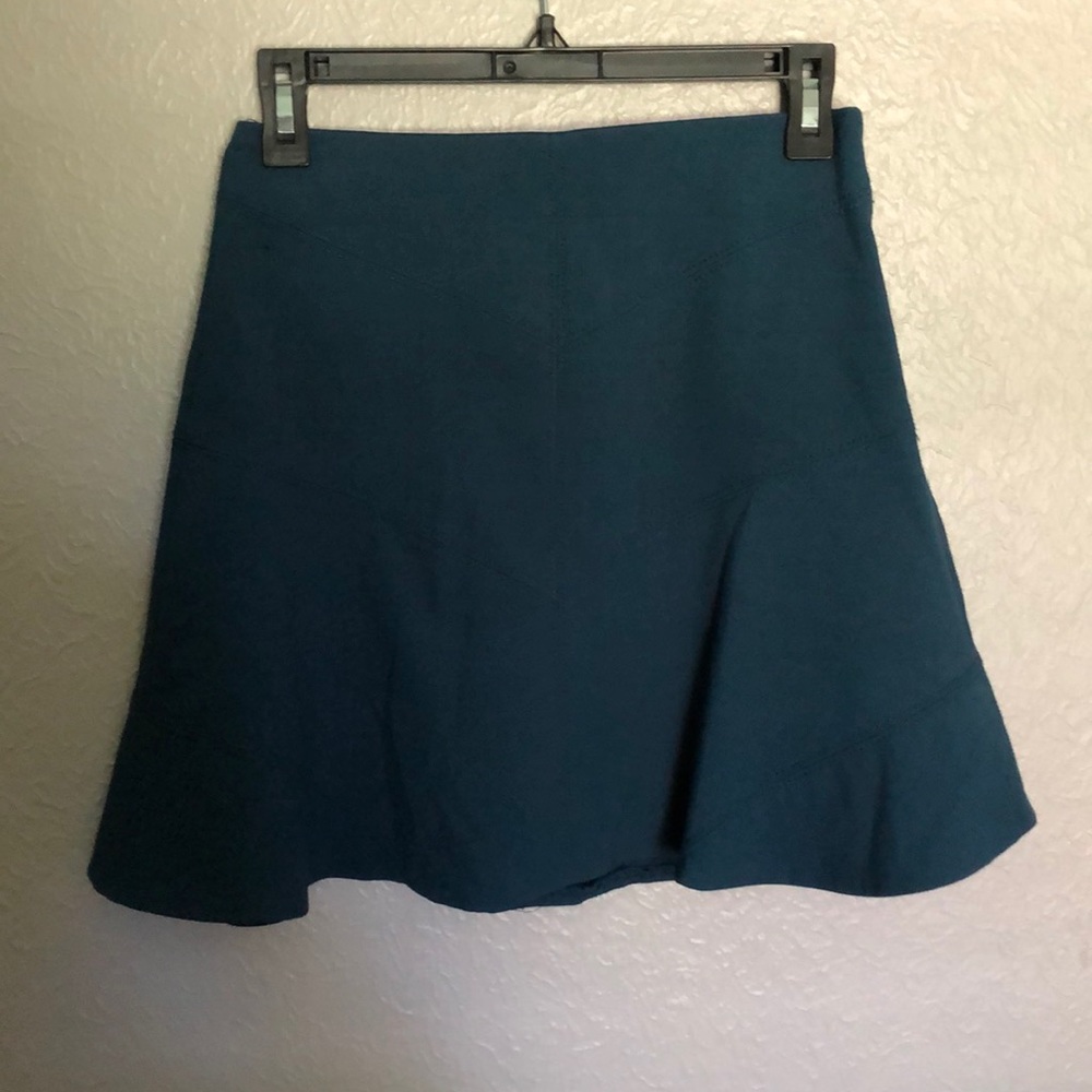 Loft Skirt - Picture 2 of 7